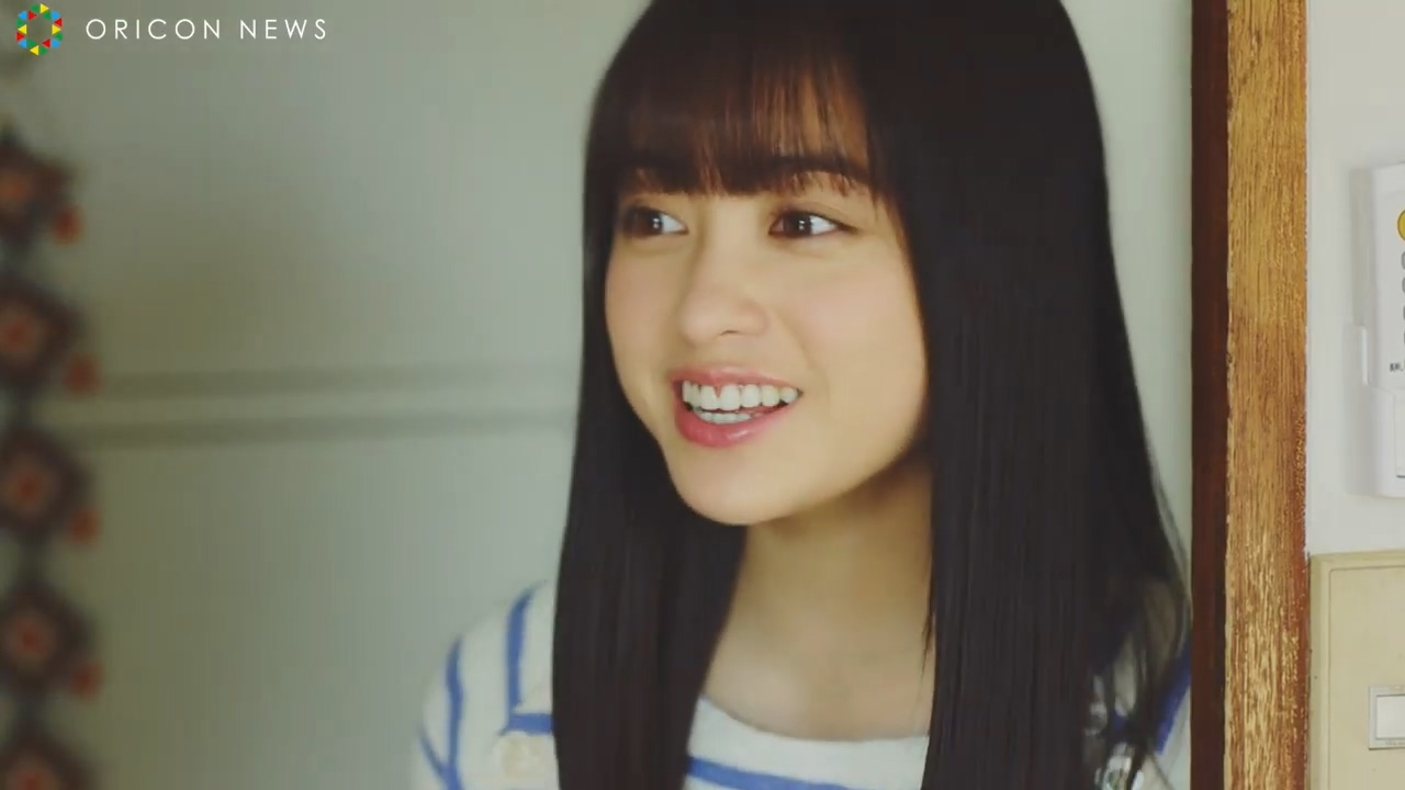 日本女星桥本环奈主演新广告《AI学习系统和老姐》